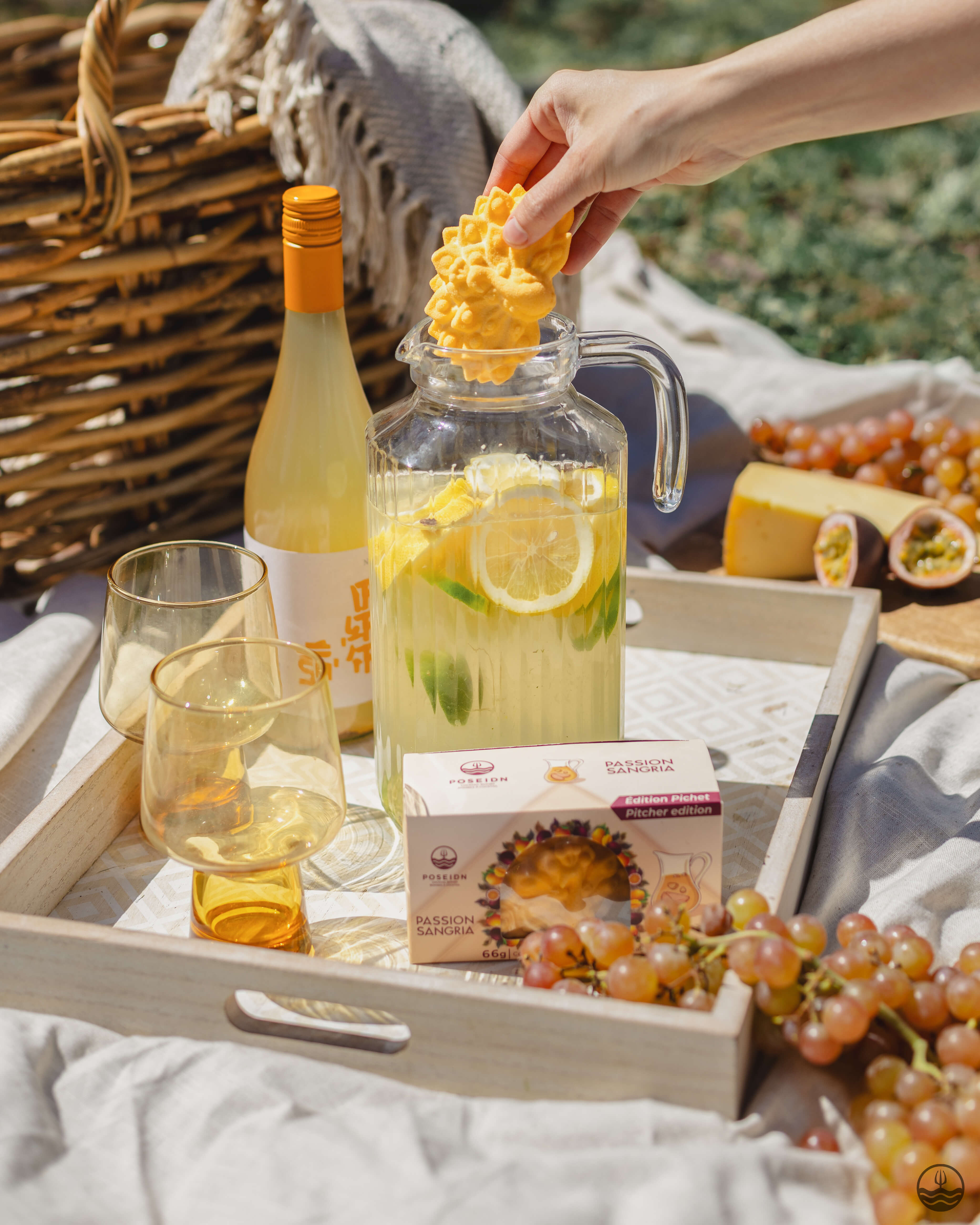 Passion Sangria Pitcher - Poseidn